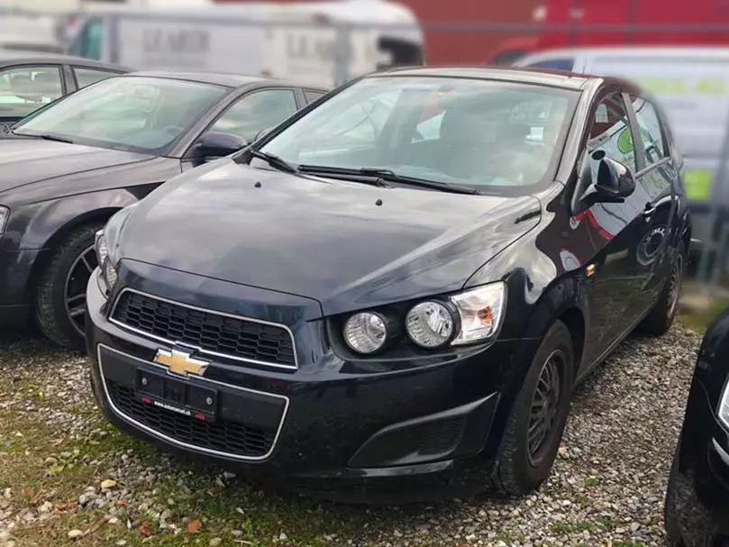 68997-chevrolet-aveo-lt-1399ccm-101-ps-2011-1ca722-92000km-benziner-vorderradantrieb-m